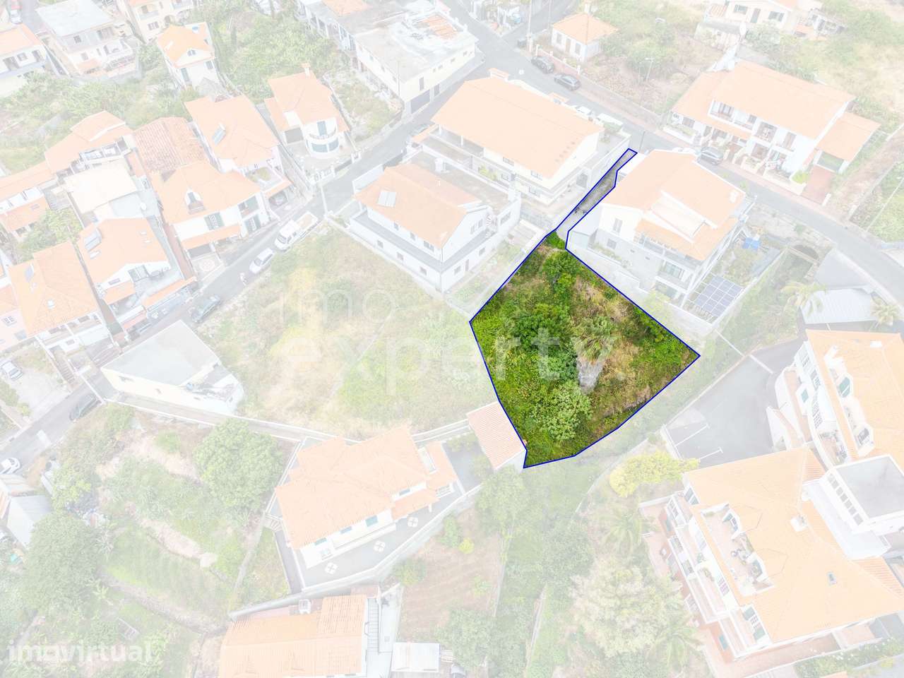 Terreno Urbano com Vista Mar em Machico | 400 m² | 300 m² de Construçã - Grande imagem: 4/13