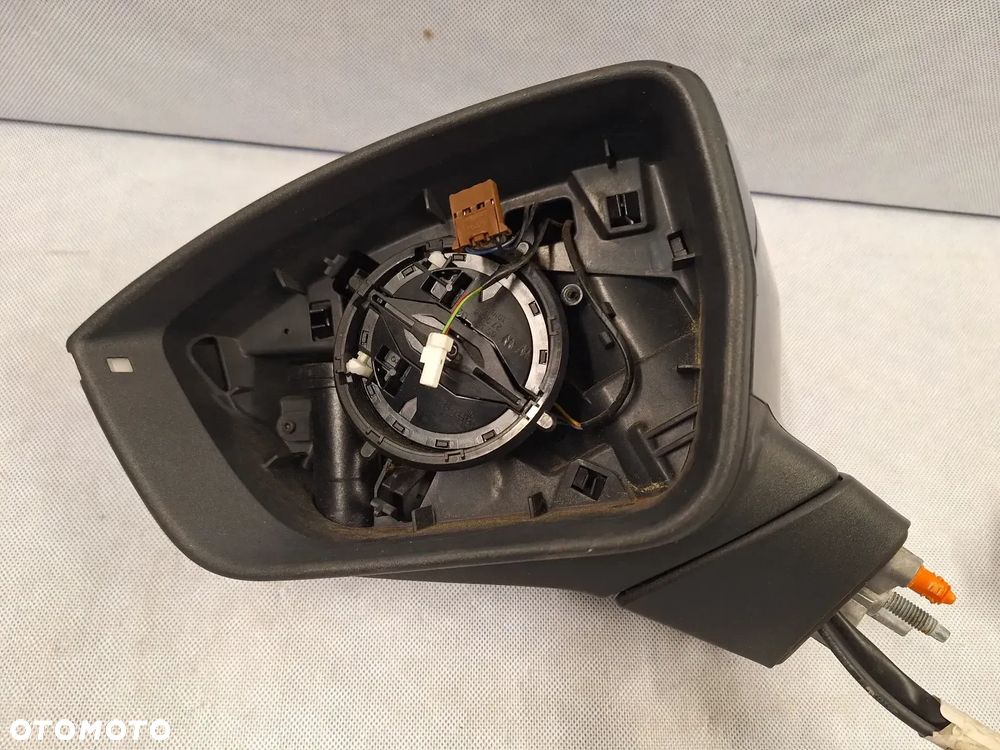 Seat Ateca lusterko lewe 9+2 pin+kamera