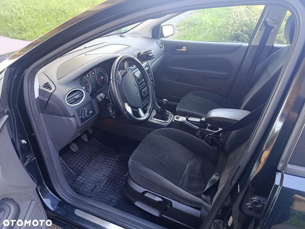 Ford Focus 1.6 TDCi cDPF Ghia - 7