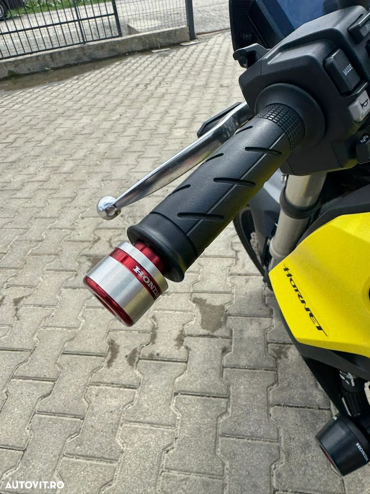 Honda CB 750 Hornet - 5