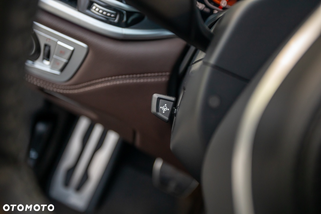 BMW Seria 7 - 31