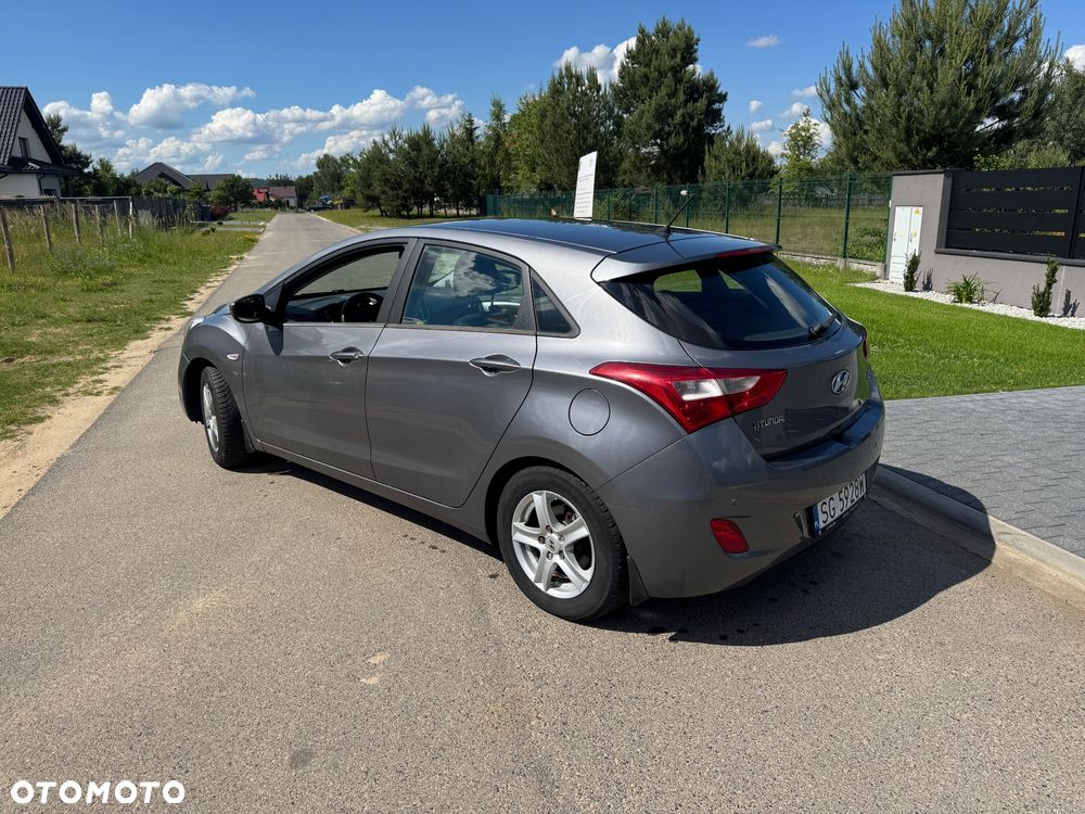 Hyundai i30 1.6 Premium - 10