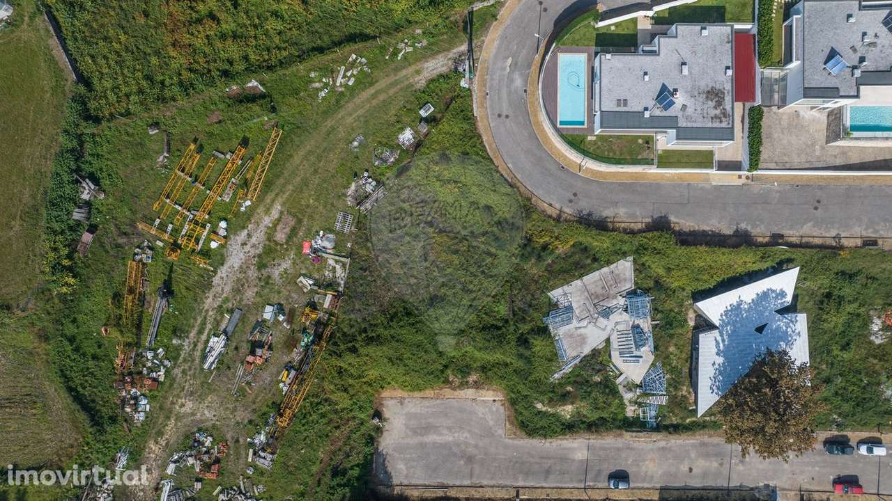 Terreno para construção moradia individual em Lago, Amares! - Grande imagem: 4/31