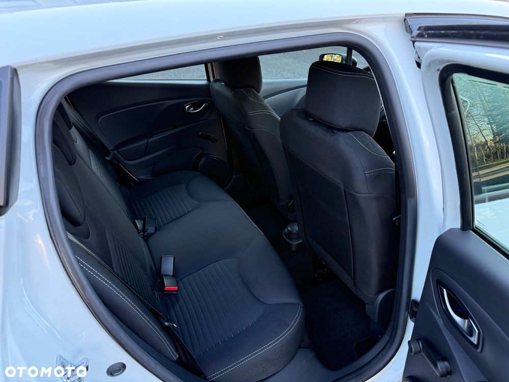 Renault Clio 1.2 16V Limited - 10