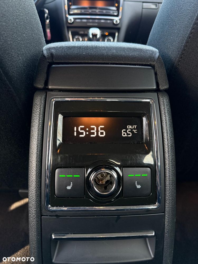Skoda Superb 2.0 TDI Platinum - 14