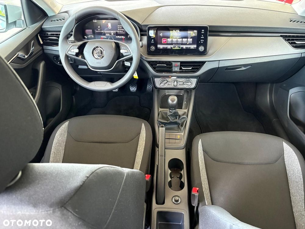 Skoda Scala 1.0 TSI Essence - 27