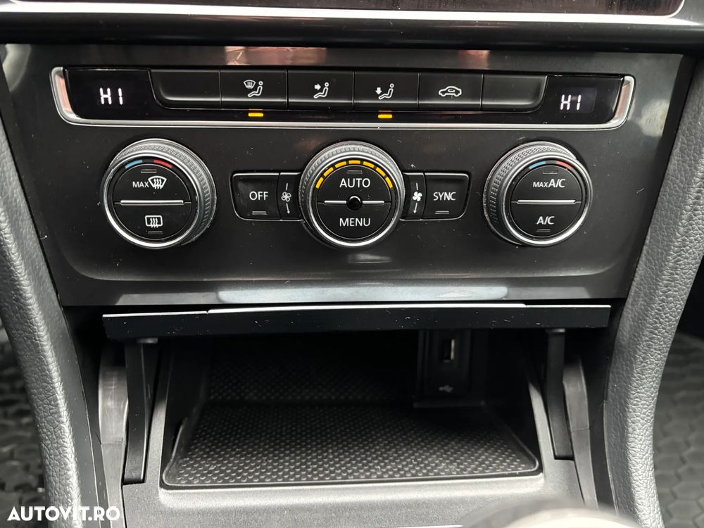 Volkswagen Golf 1.0 TSI Comfortline - 23