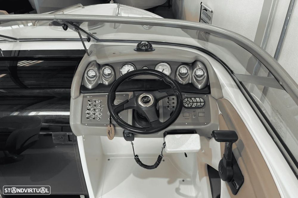 Cobalt Marine 255 - 16