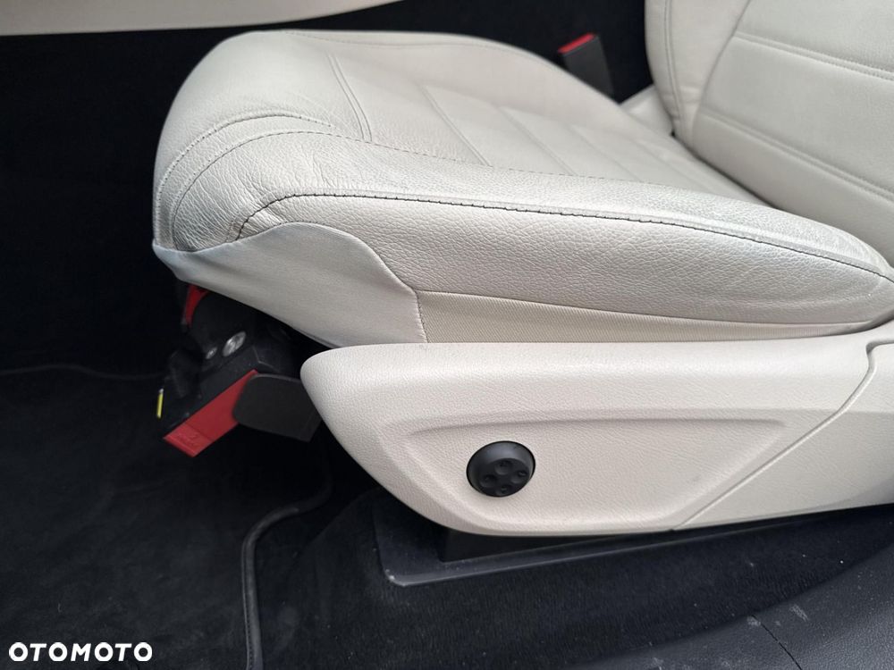 Mercedes-Benz GLE - 13