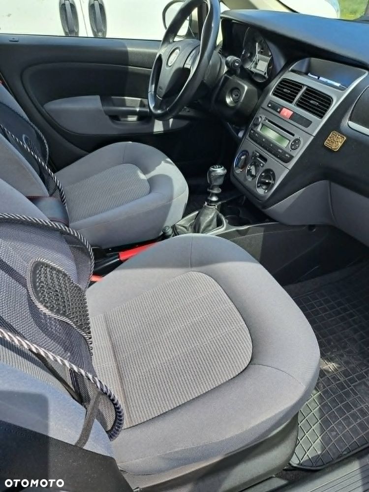 Fiat Linea 1.4 Active Euro5 - 9