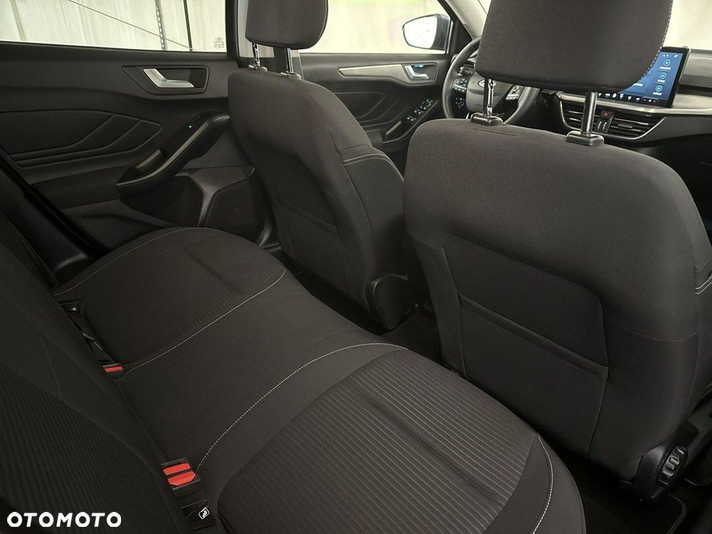 Ford Focus - 23