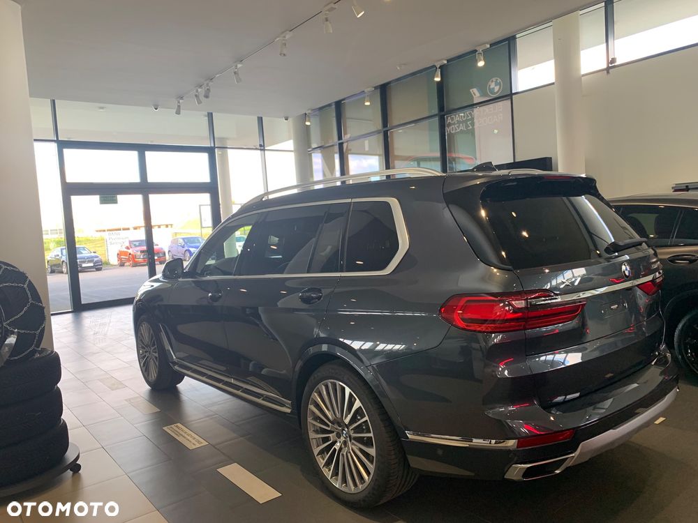 BMW X7 2022 photo 3