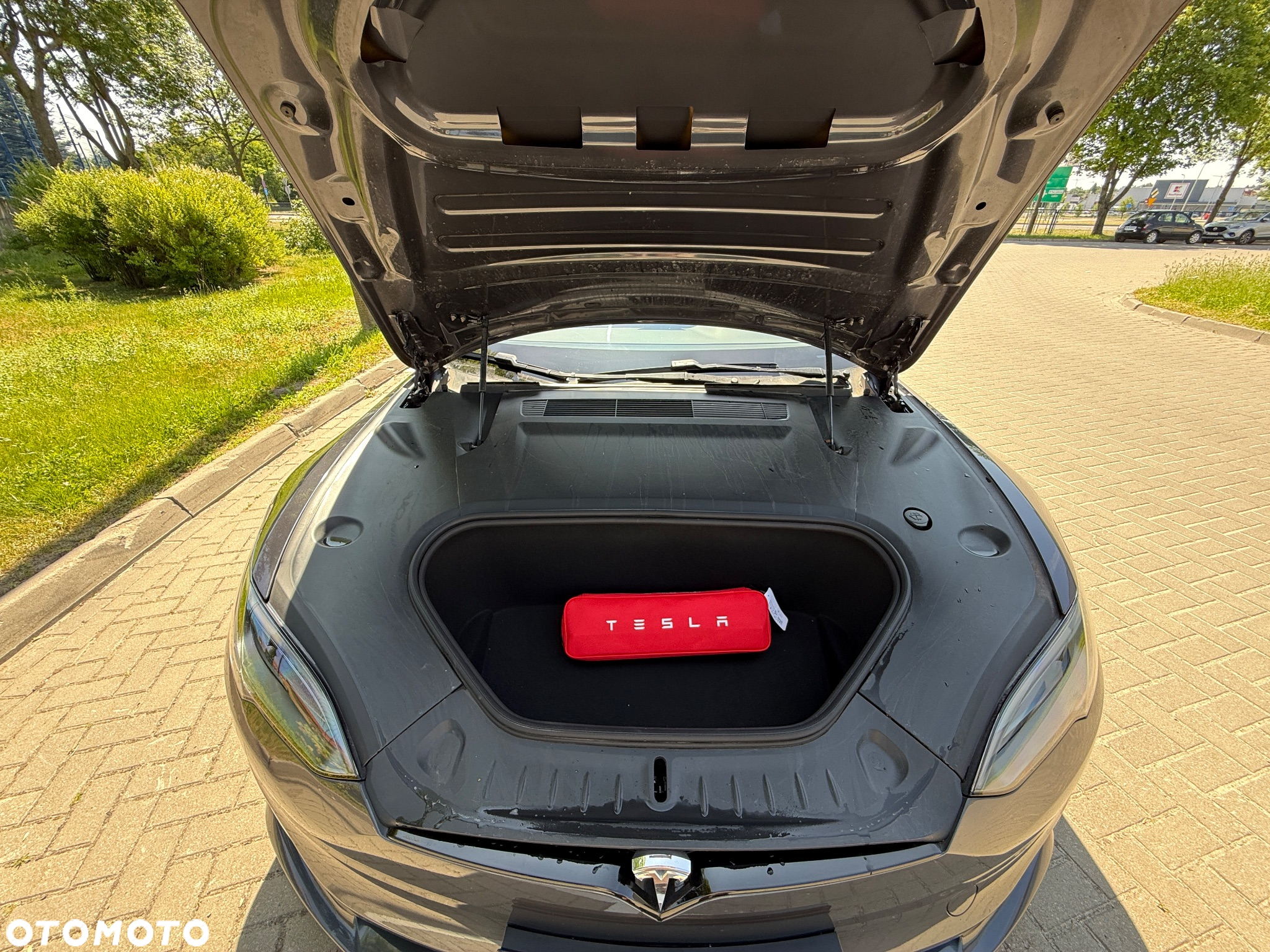 Tesla Model S Long Range - 14