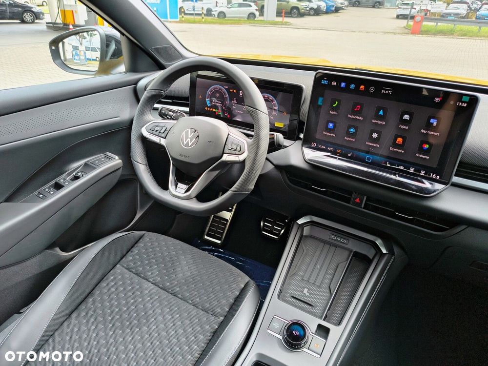 Volkswagen T-Roc 1.5 eTSI R-Line DSG - 12
