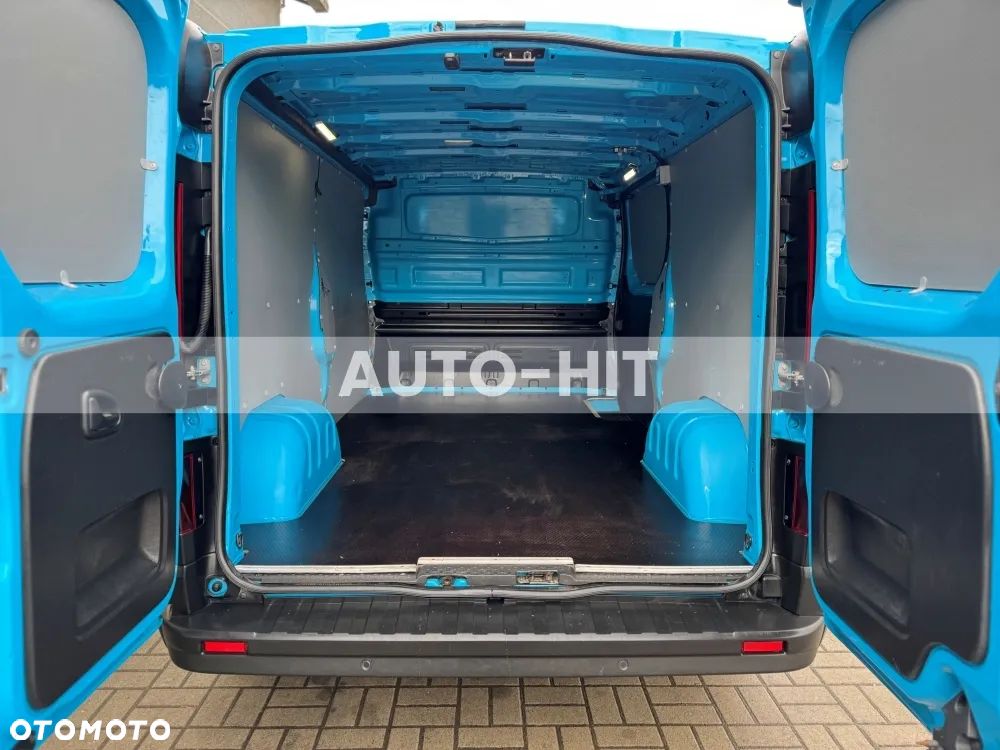 Renault Trafic - 16