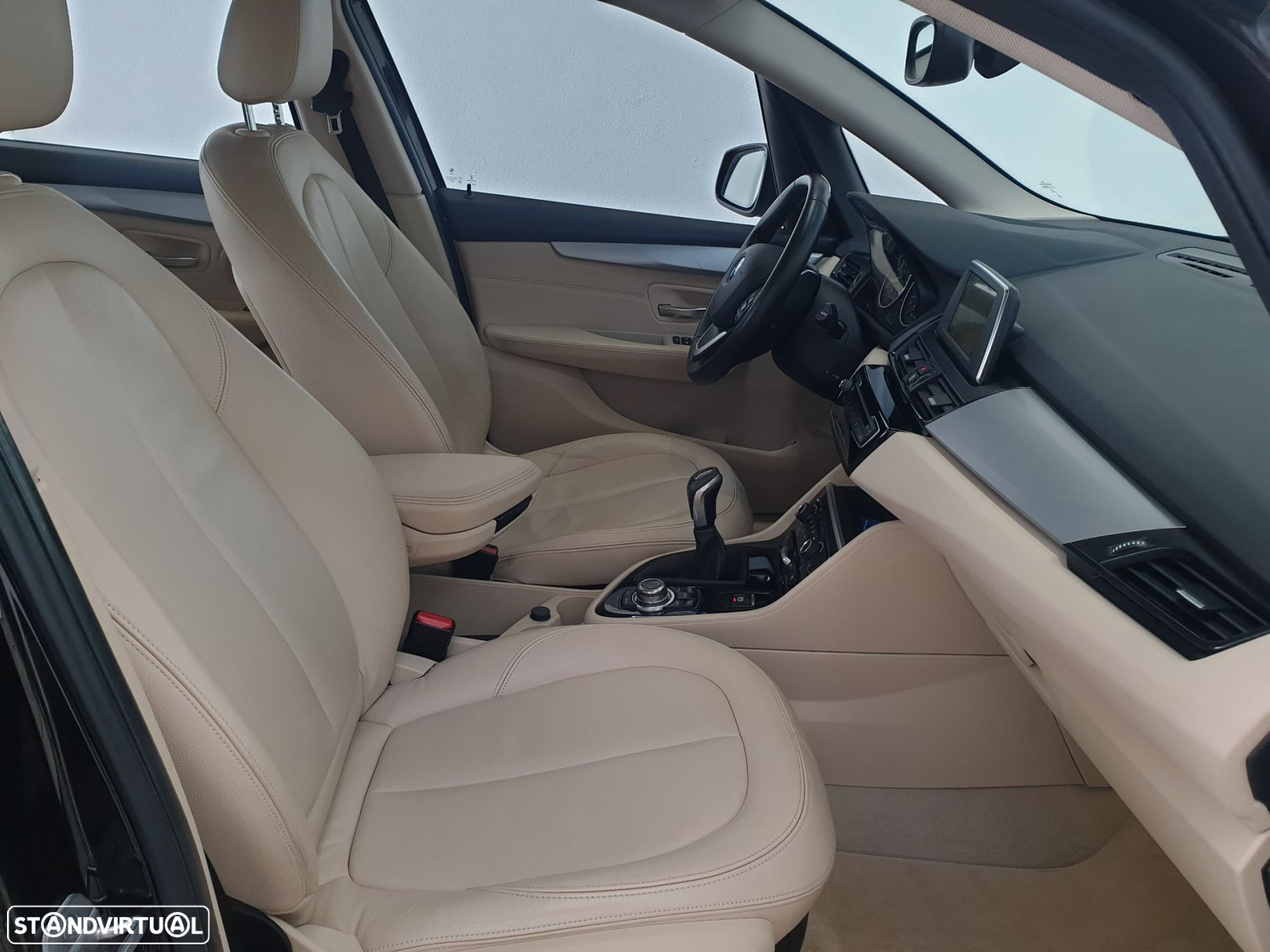 BMW 216 Active Tourer d - 25