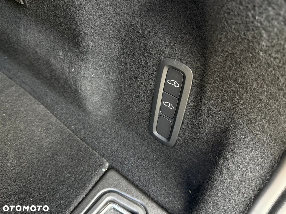 Volvo XC 60 T8 Plug-In Hybrid AWD Inscription - 36