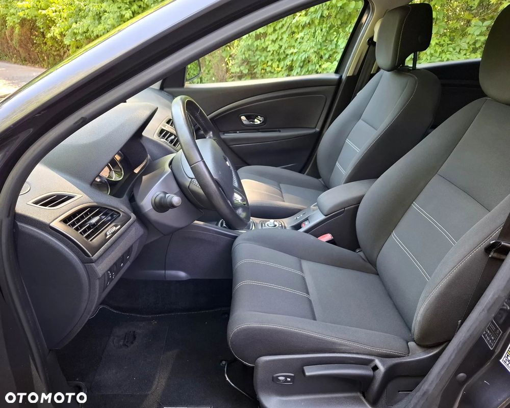 Renault Megane ENERGY dCi 110 Start & Stop Bose Edition - 24
