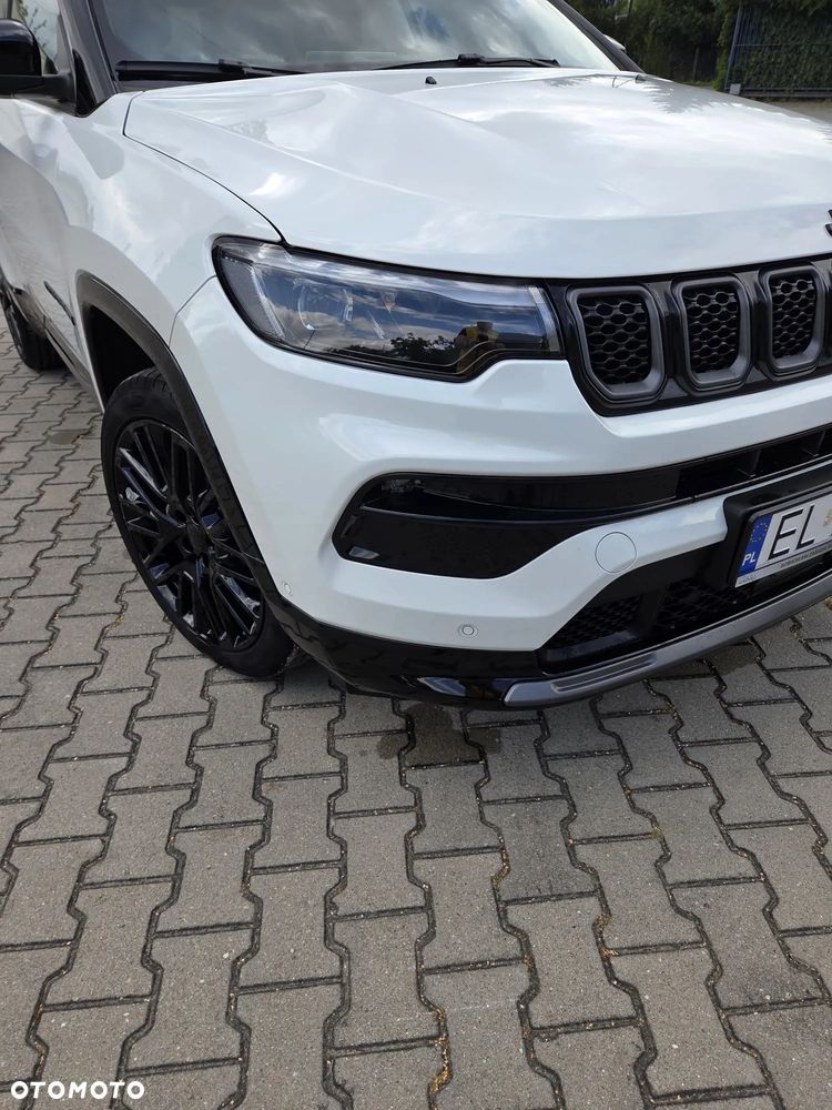 Jeep Compass - 4