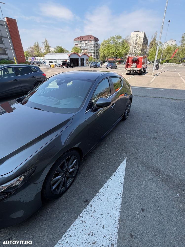 Mazda 3 G122 AT Plus - 3