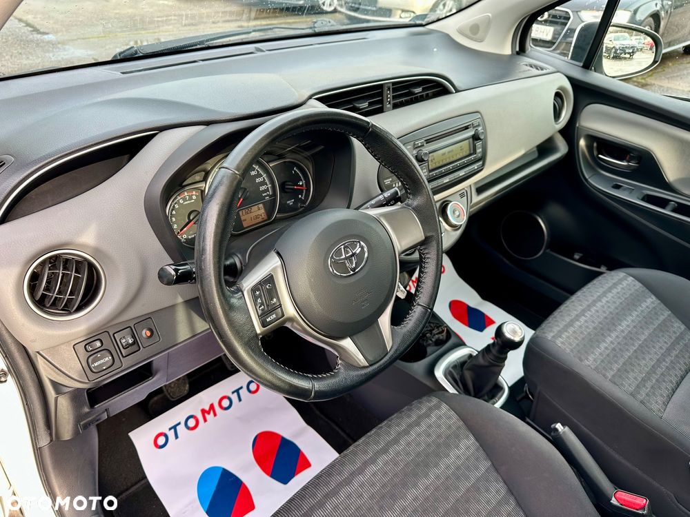 Toyota Yaris 1.0 Active EU6 - 12