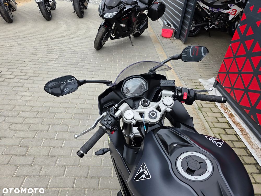Triumph Daytona - 19