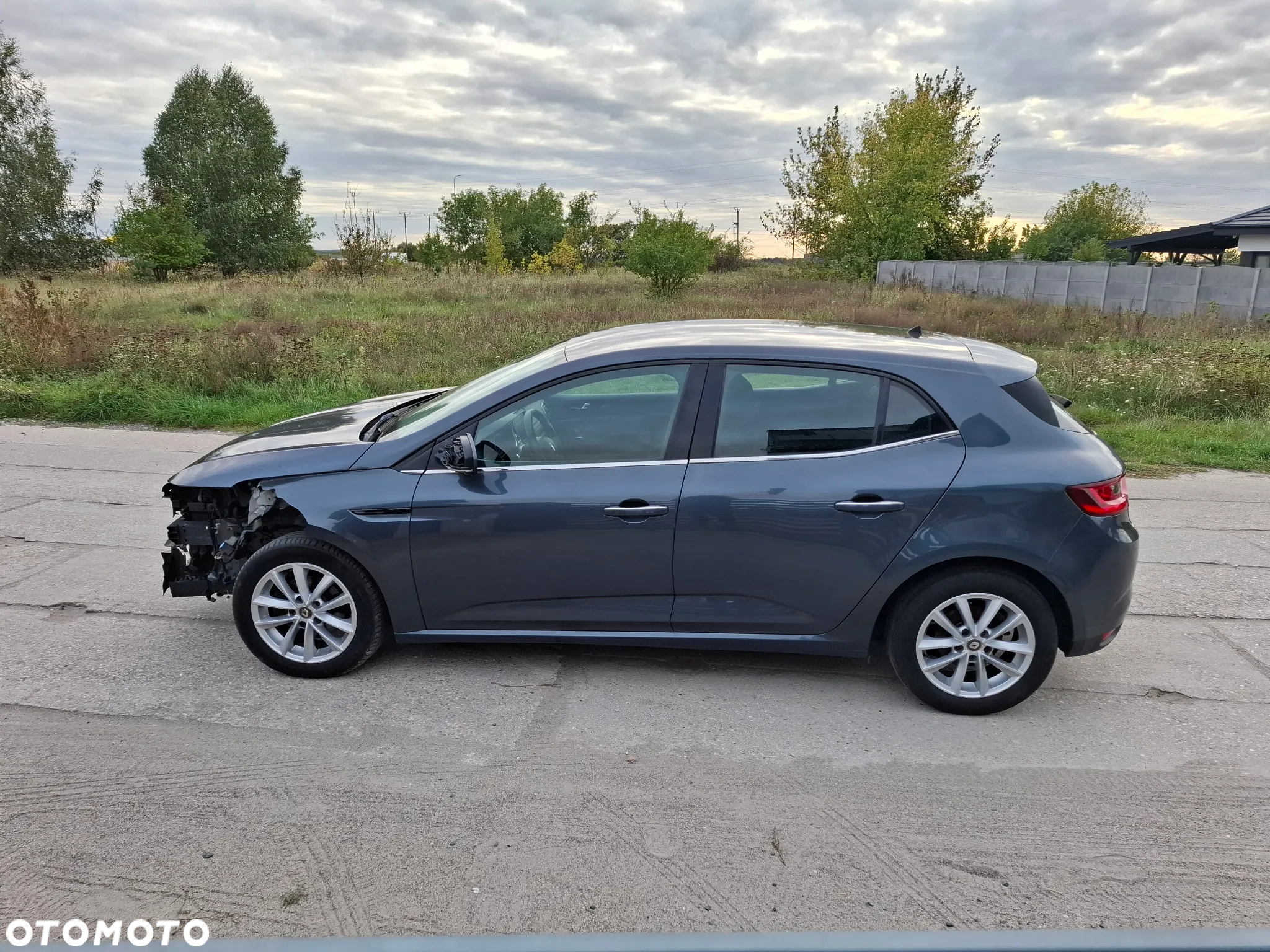 Renault Megane ENERGY dCi 110 EDC INTENS - 8