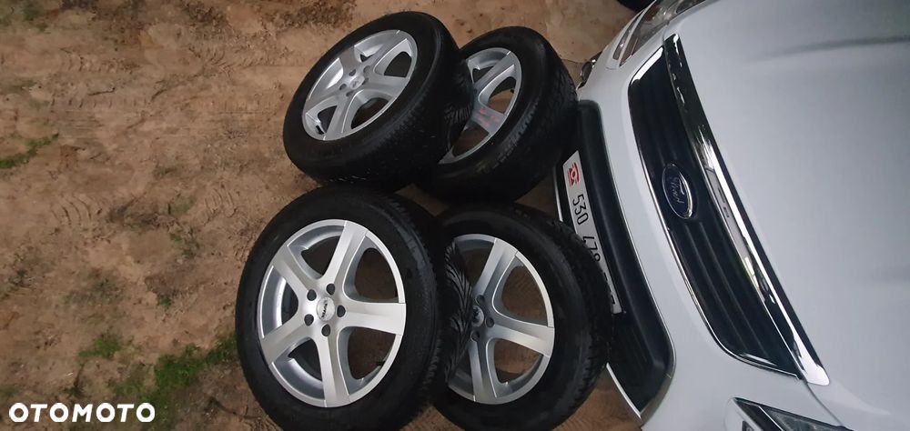 Ford Kuga 2.0 TDCi 4x4 Titanium - 37