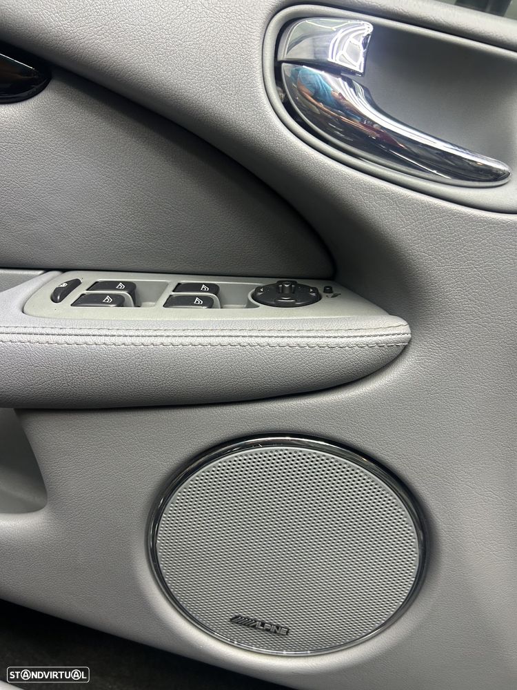 Jaguar X-Type 3.0 V6 Executive - 12