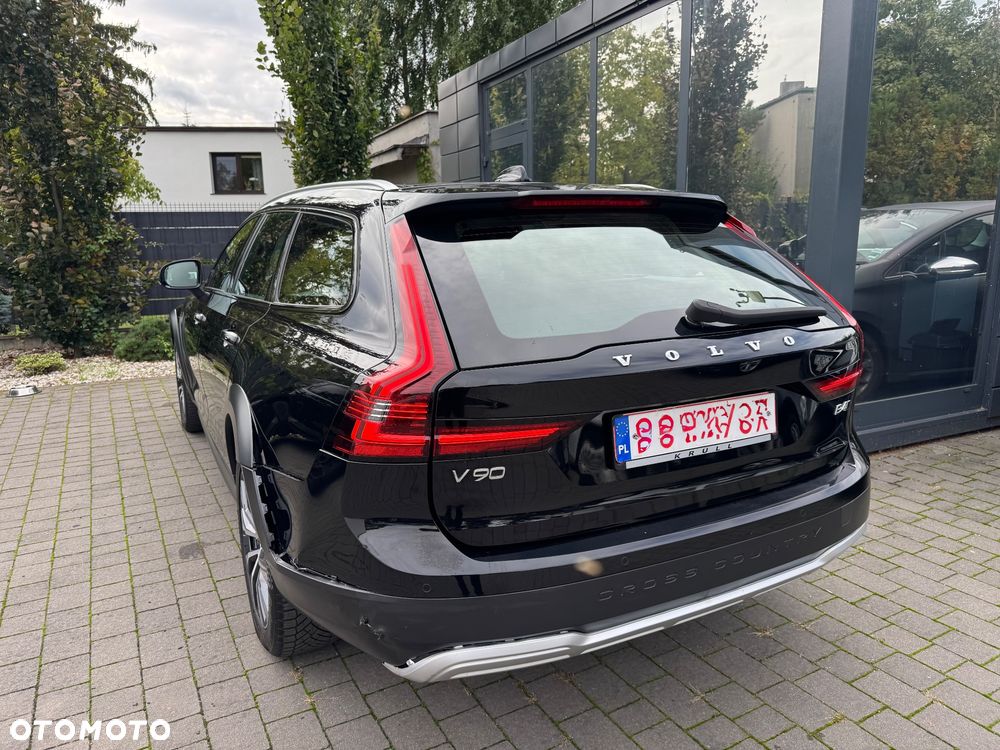 Volvo V90 Cross Country B4 D AWD Ultimate - 8