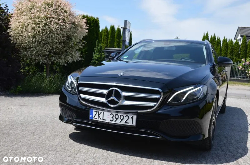 Mercedes-Benz Klasa E 350 d 4Matic T 9G-TRONIC Avantgarde - 14