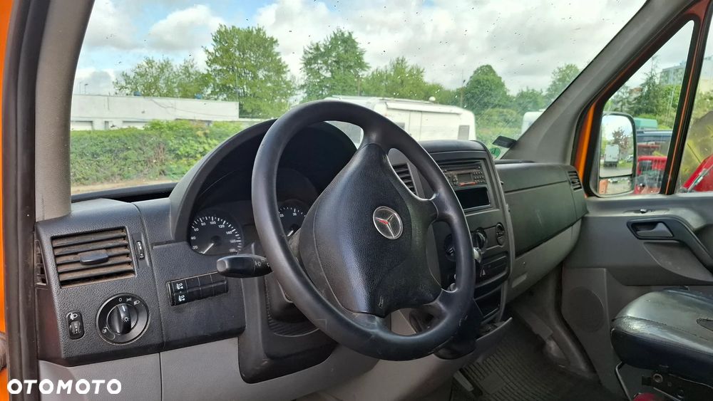 Mercedes-Benz Sprinter - 19