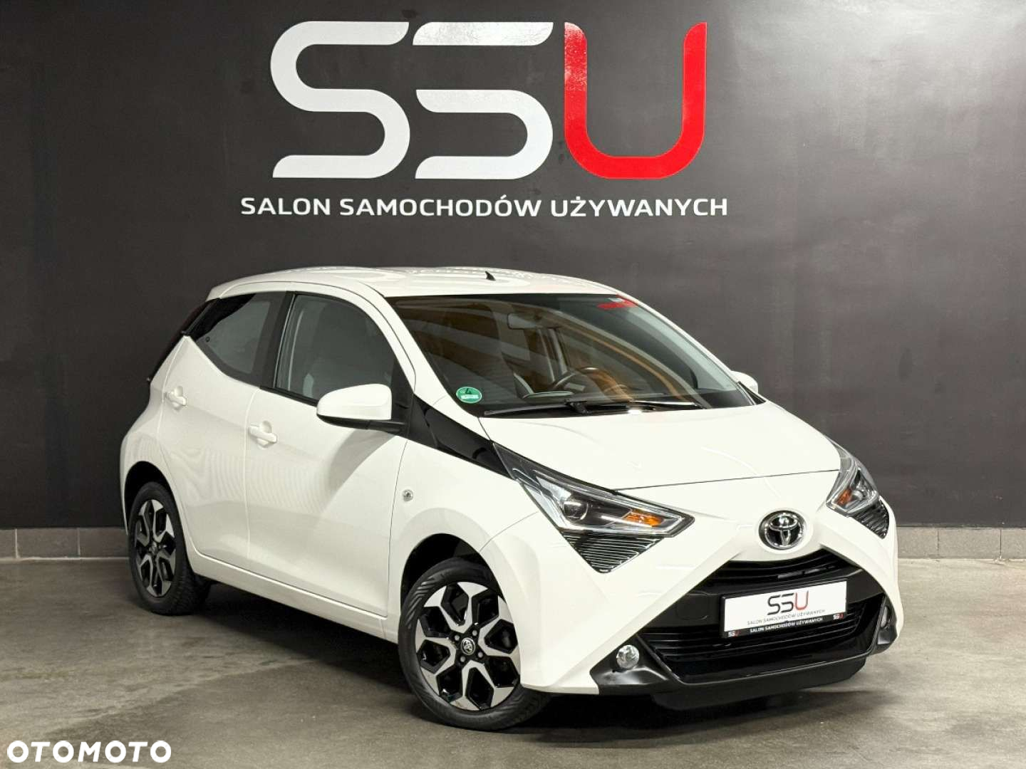 Toyota Aygo x-play connect - 2