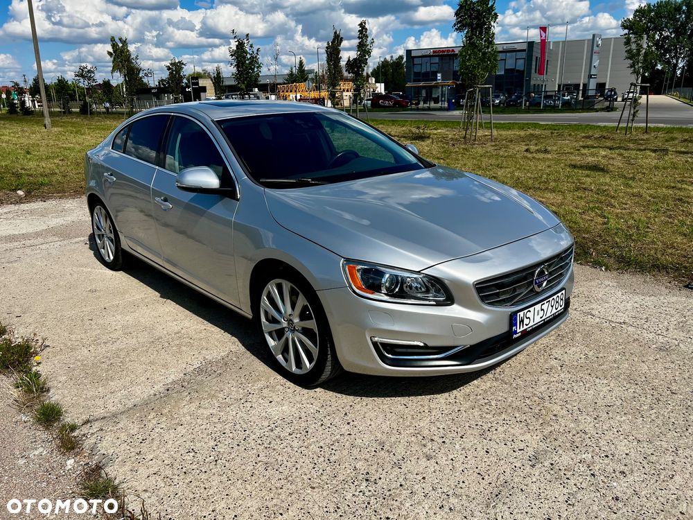 Volvo S60 T5 Geartronic Momentum - 1