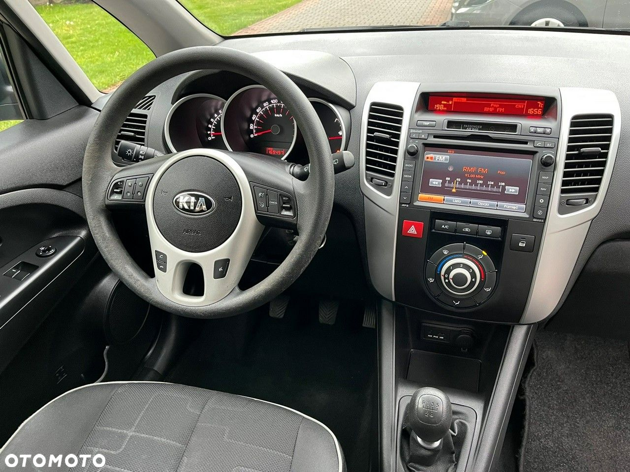 Kia Venga - 15