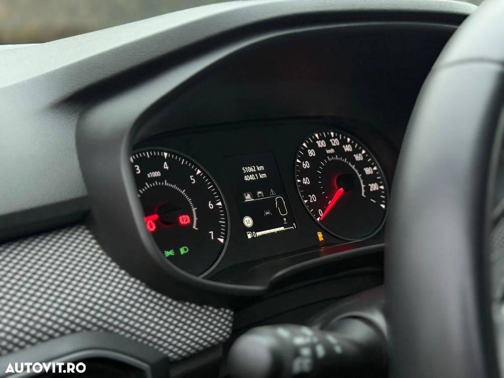 Dacia Logan TCe 90 MT6 Expression - 13