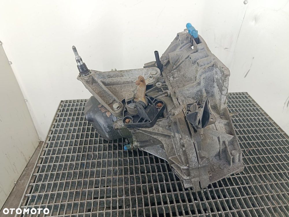 SKRZYNIA BIEGÓW MANUALNA 5 RENAULT CLIO III JH3176 1.2 16V 75KM - 5