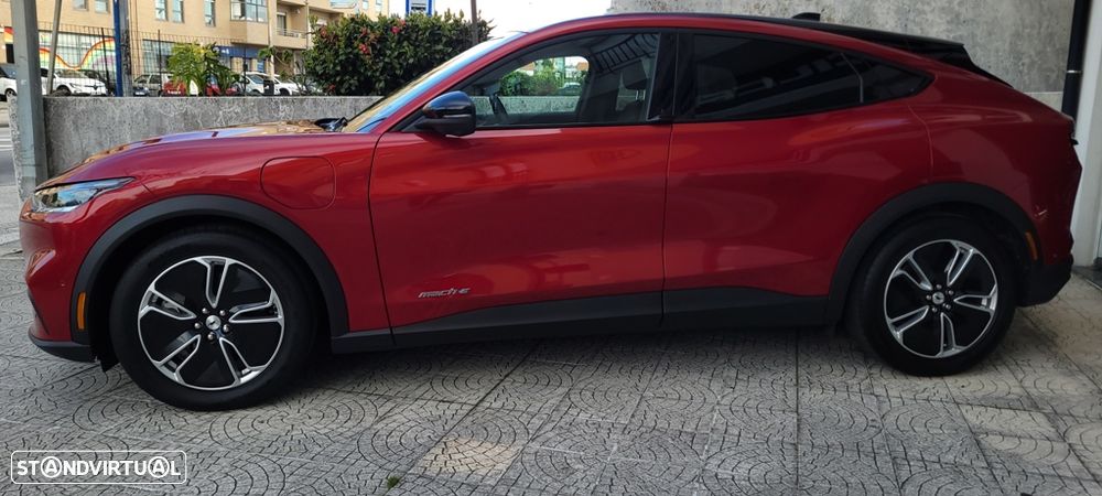 Ford Mustang Mach-E Standard - 4