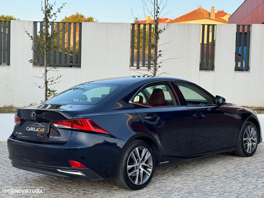 Lexus IS 300H Executive+ - 11