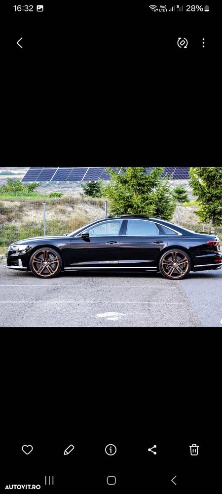 Audi S8 - 1