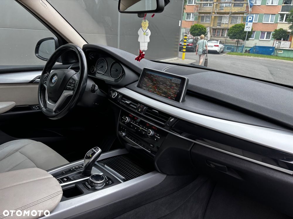 BMW X5 xDrive25d - 8