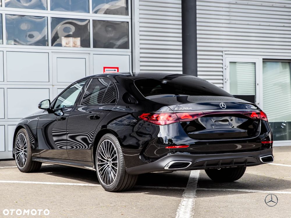 Mercedes-Benz Klasa E 220 d mHEV 4-Matic AMG 9G-Tronic - 5
