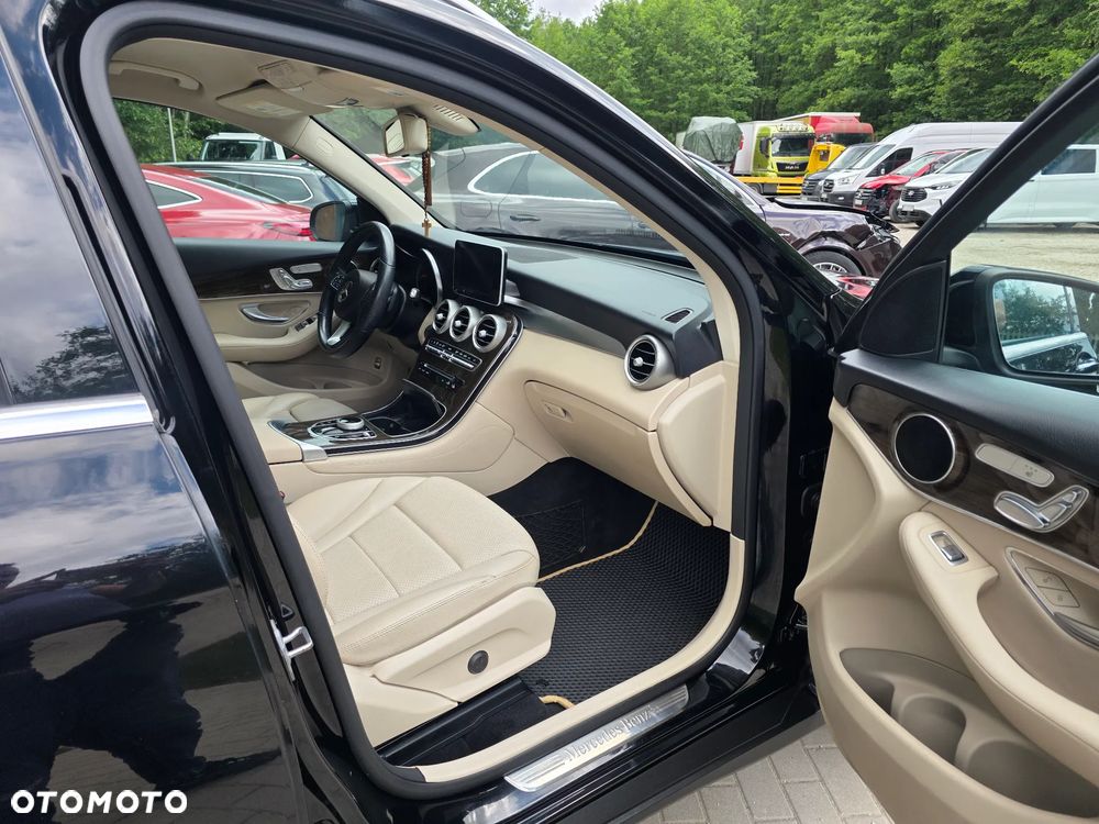 Mercedes-Benz GLC 300 4Matic 9G-TRONIC Exclusive - 14