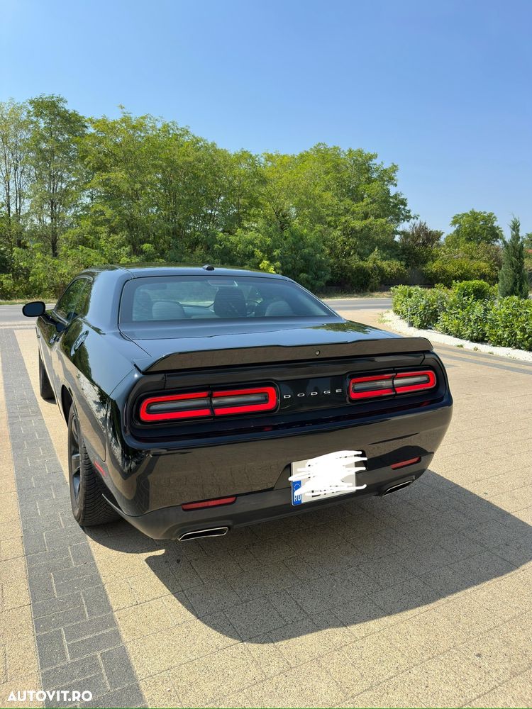 Dodge Challenger Automatik SXT Plus - 3