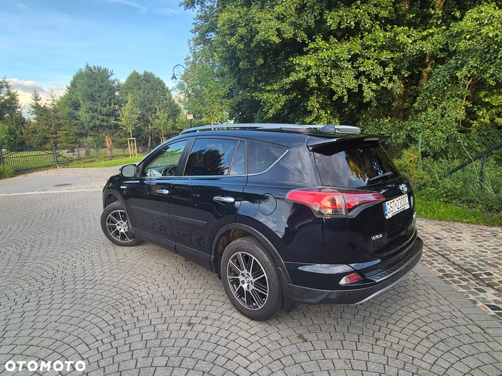 Toyota RAV4 - 9