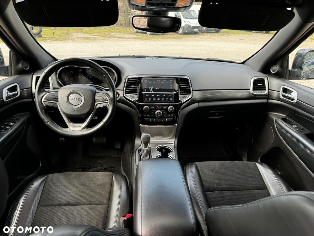 Jeep Grand Cherokee - 8