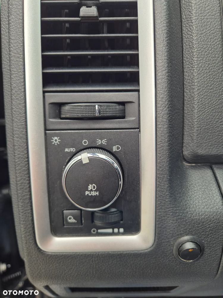 Dodge RAM 5.7 4x4 - 18