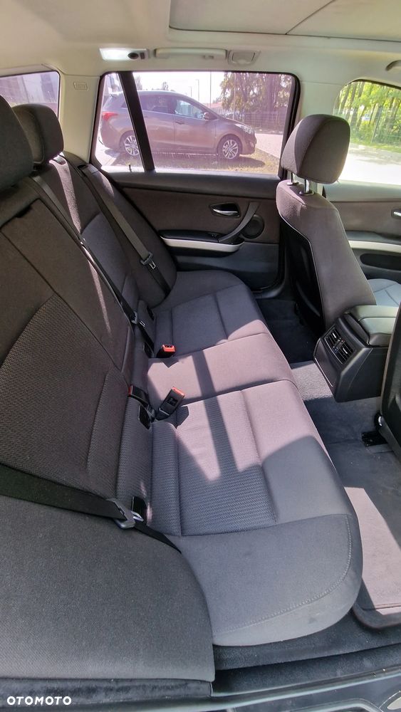 BMW Seria 3 320i - 7
