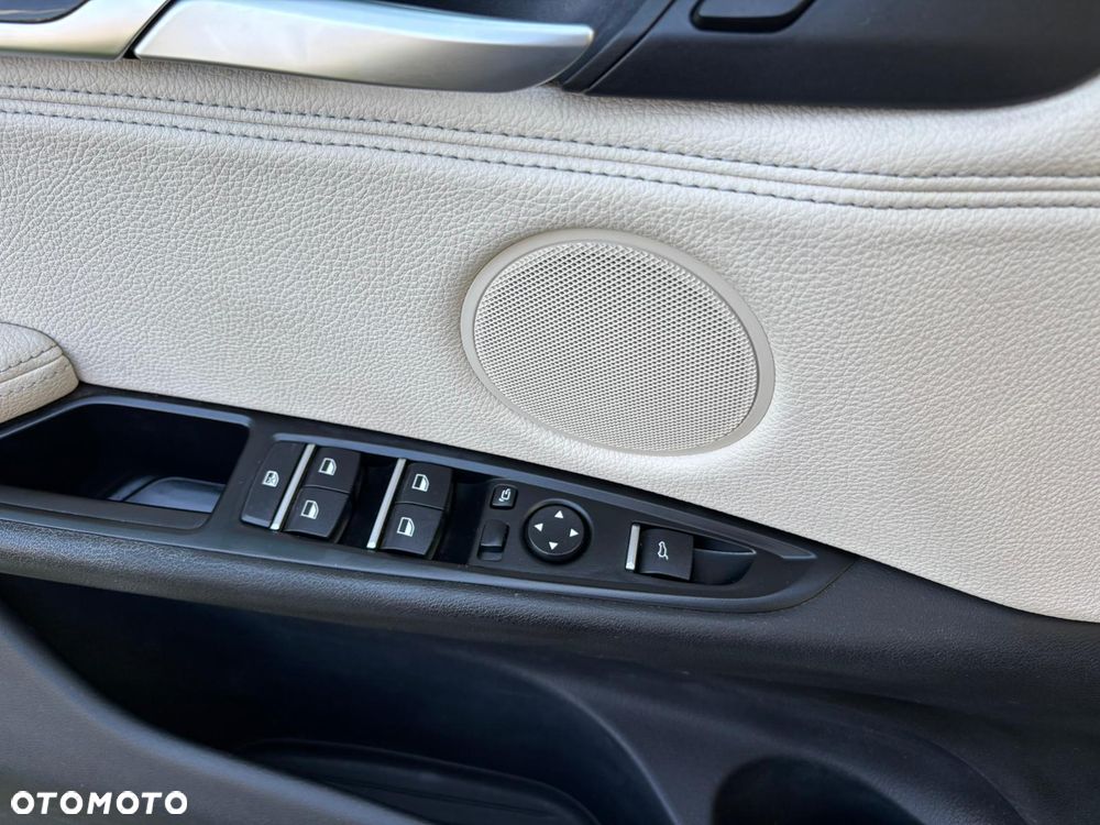 BMW X5 xDrive25d - 11