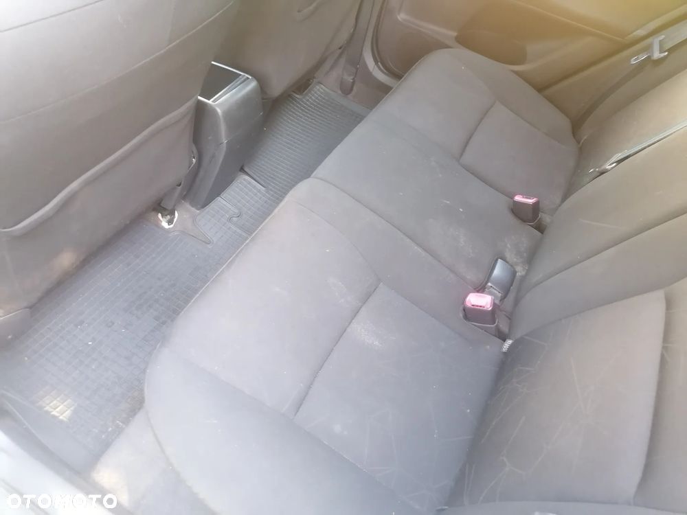 Toyota Auris - 14